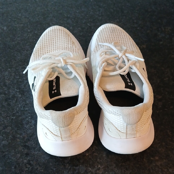 White Mesh Athletic Sneakers - Picture 4 of 8